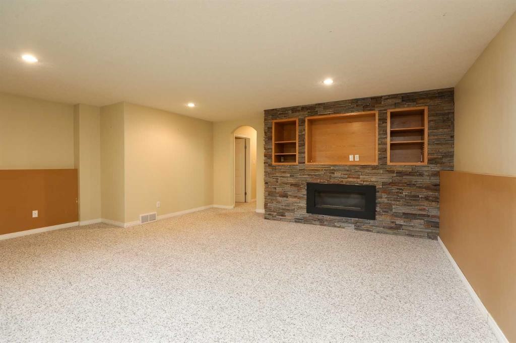 









227


Rivermill Manor W

,
Lethbridge,




AB
T1K 8C5

