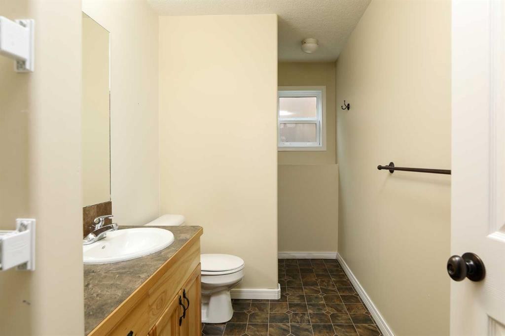 









227


Rivermill Manor W

,
Lethbridge,




AB
T1K 8C5

