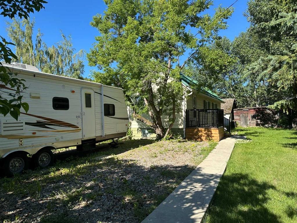 









1310


84

Street,
Coleman,




AB
T0K 0M0

