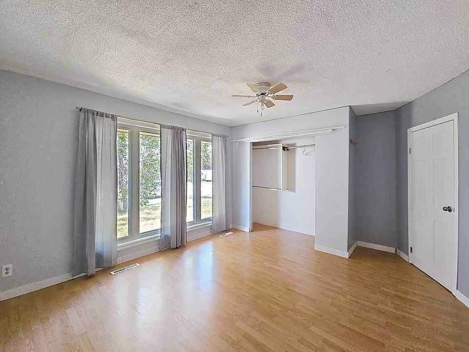 









504


5

Street,
Warner,




AB
T1J2L0

