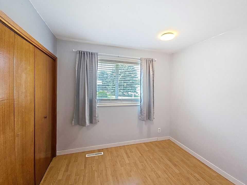 









504


5

Street,
Warner,




AB
T1J2L0


