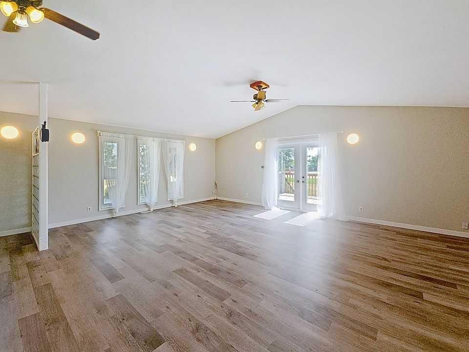 









504


5

Street,
Warner,




AB
T1J2L0

