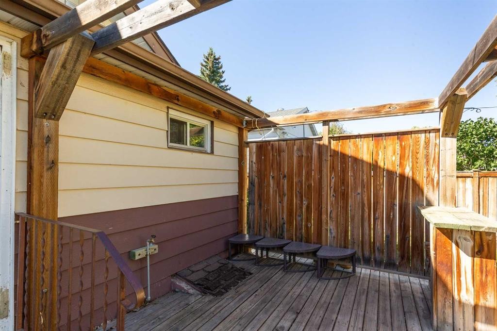 









619


12

Street North,
Lethbridge,




AB
T1H 2H2


