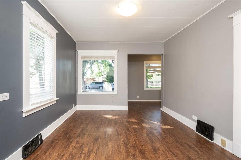 









619


12

Street North,
Lethbridge,




AB
T1H 2H2


