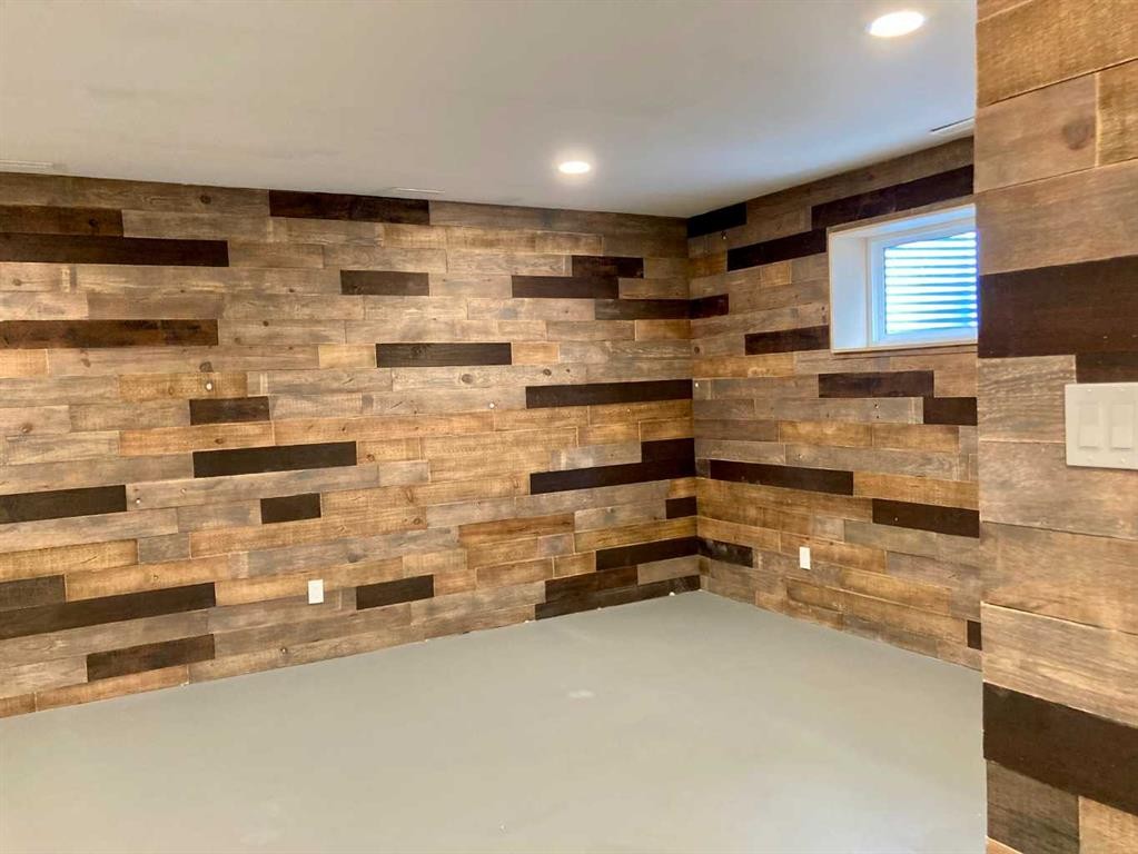 









8621


24

Avenue South,
Coleman,




AB
T0K 0M0

