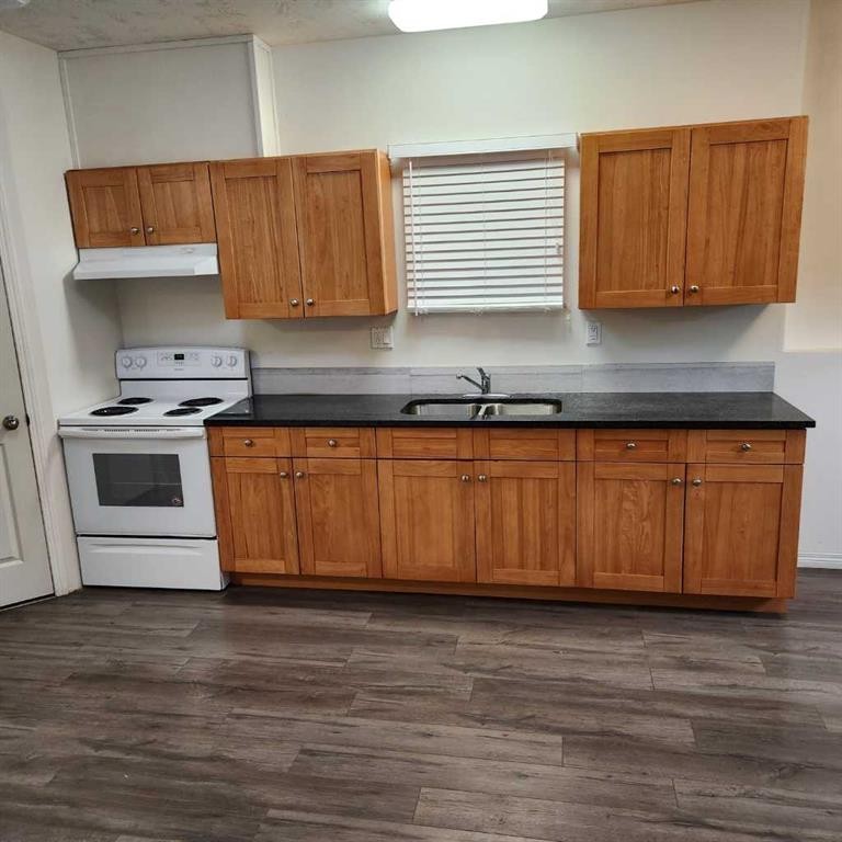 









4832-57Ave


.

 Northwest,
High Prairie,




AB
T0G 1E0

