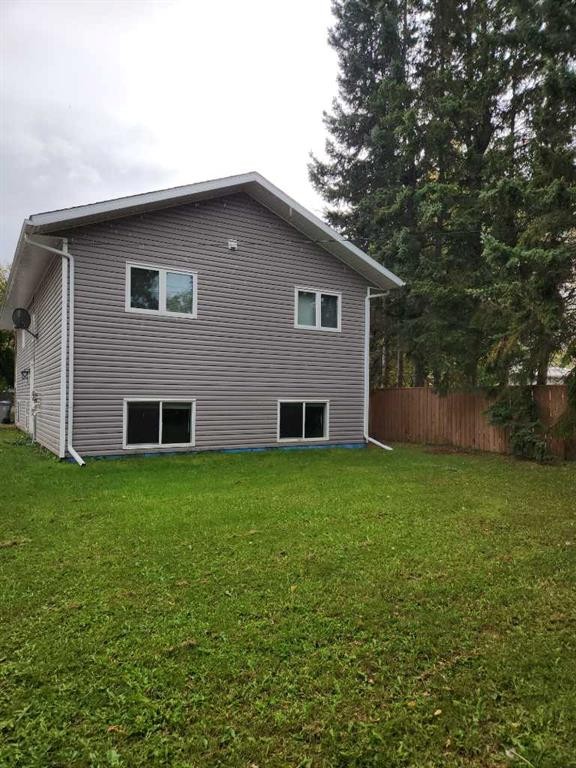 









4832-57Ave


.

 Northwest,
High Prairie,




AB
T0G 1E0

