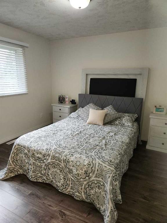 









4832-57Ave


.

 Northwest,
High Prairie,




AB
T0G 1E0


