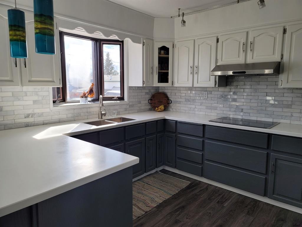 









310


Brassard

,
McLennan,




AB
T0H 2L0

