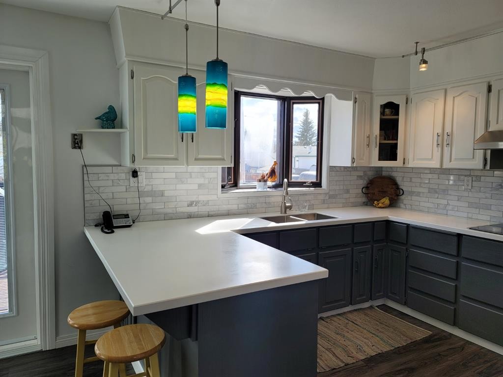 









310


Brassard

,
McLennan,




AB
T0H 2L0

