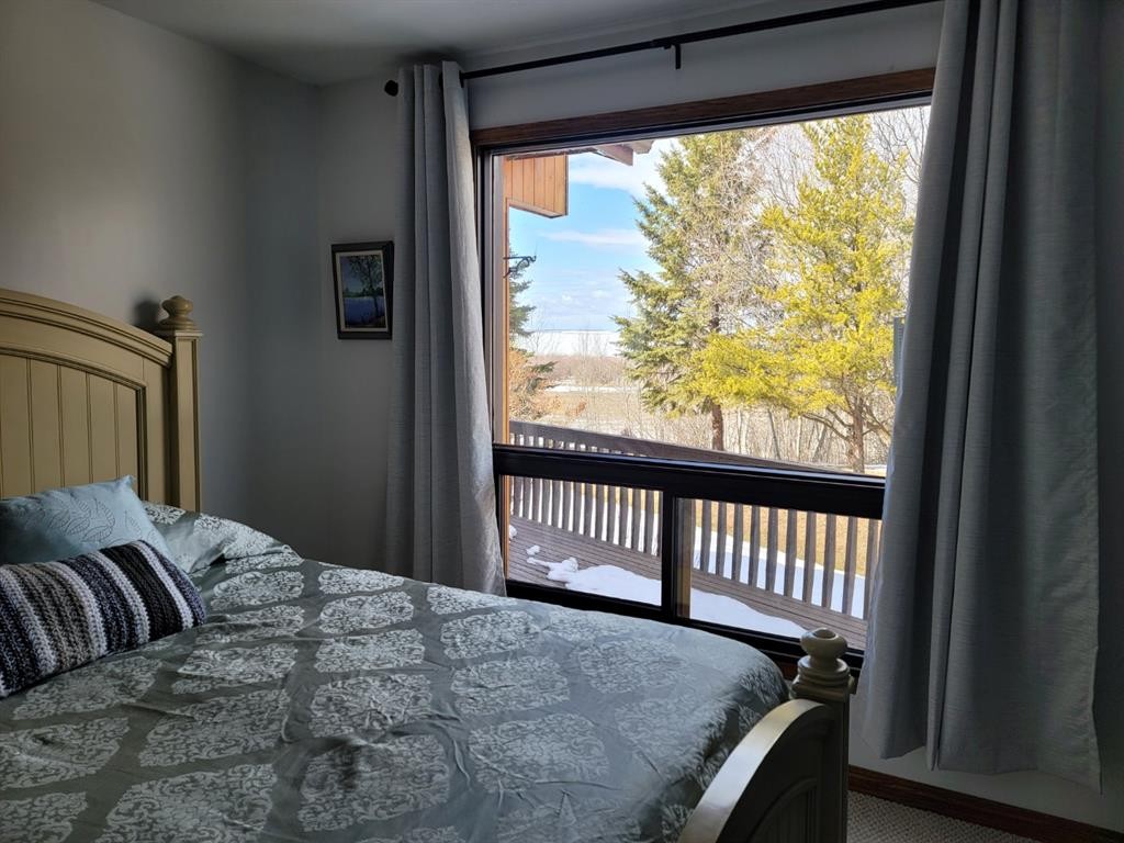 









310


Brassard

,
McLennan,




AB
T0H 2L0

