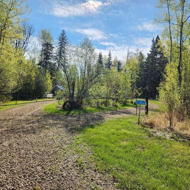 









3  2nd st


Key Cove

Drive South,
Joussard,







AB
T0G 1J0

