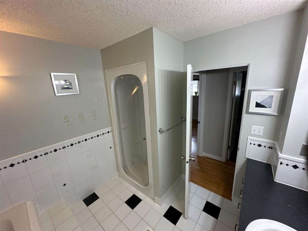 









9614


84

Avenue,
Peace River,




AB
T8S 1A5

