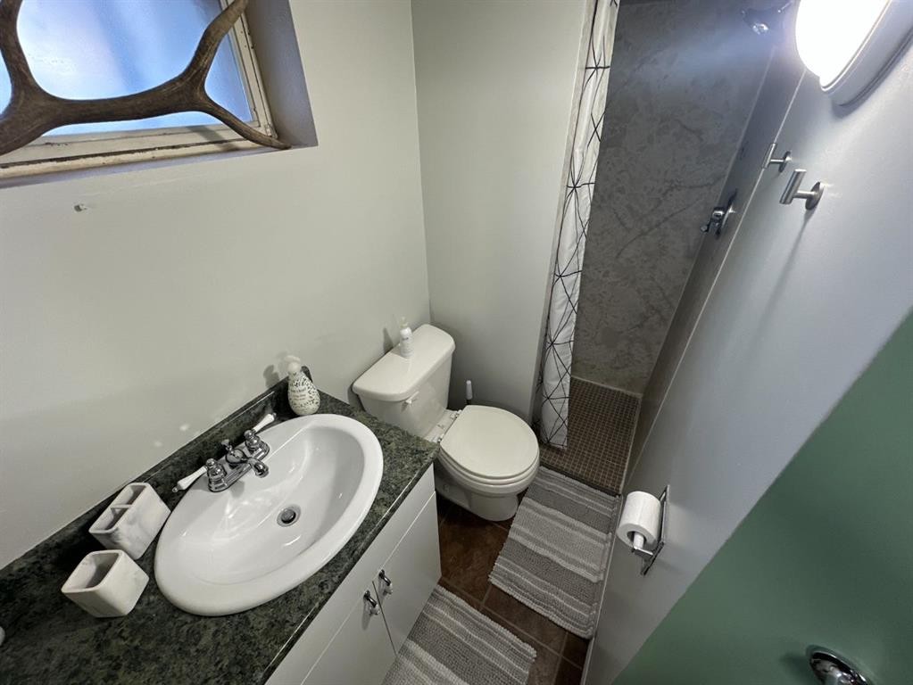 









9614


84

Avenue,
Peace River,




AB
T8S 1A5

