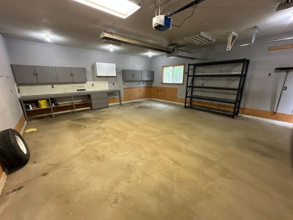 









9614


84

Avenue,
Peace River,




AB
T8S 1A5

