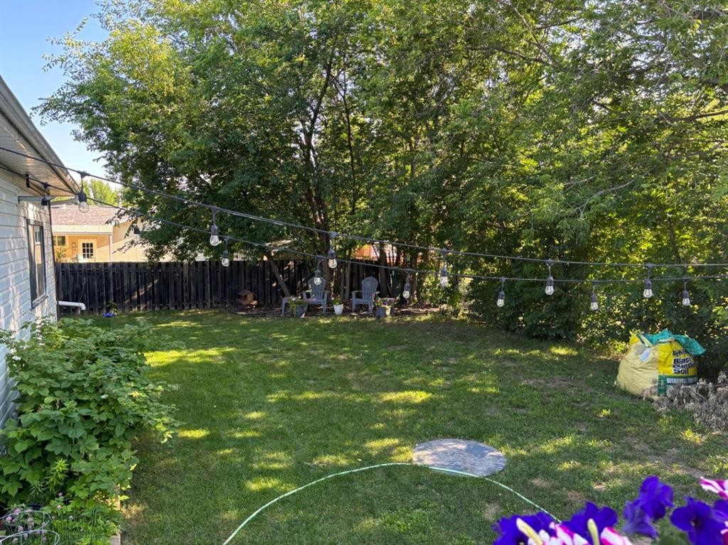 









9614


84

Avenue,
Peace River,




AB
T8S 1A5

