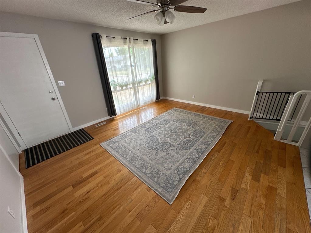 









9614


84

Avenue,
Peace River,




AB
T8S 1A5


