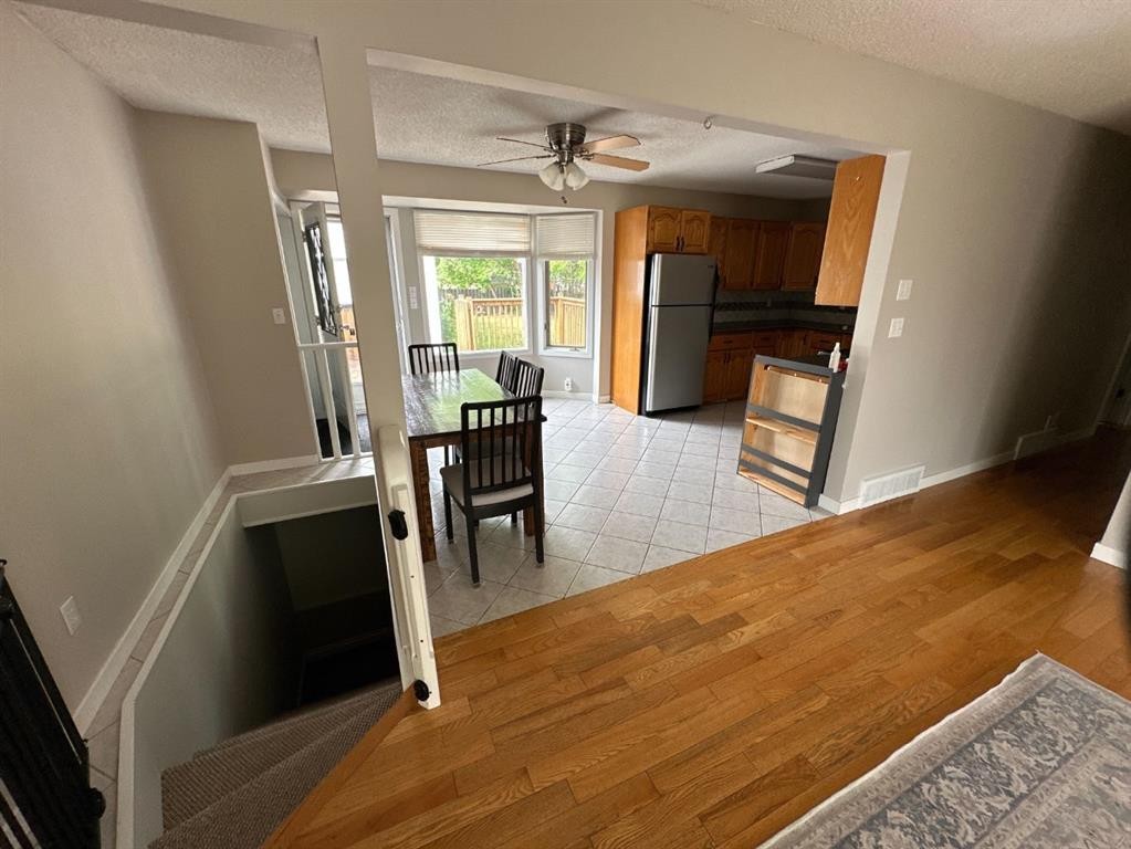 









9614


84

Avenue,
Peace River,




AB
T8S 1A5

