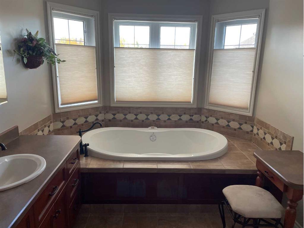 









11207


110 Ave. close

,
Fairview,




AB
T0H 1L0

