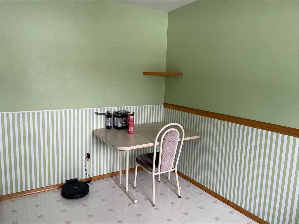 









301


9th

Street,
Bluesky,




AB
T0H 0J0

