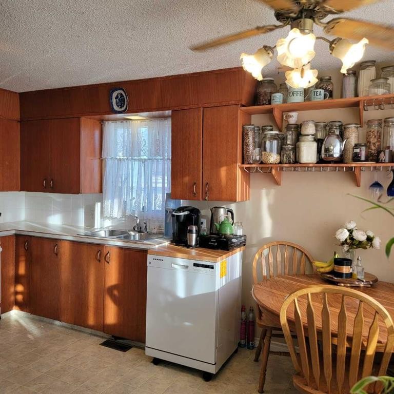 









10110


100

Avenue,
Nampa,




AB
T0H2R0

