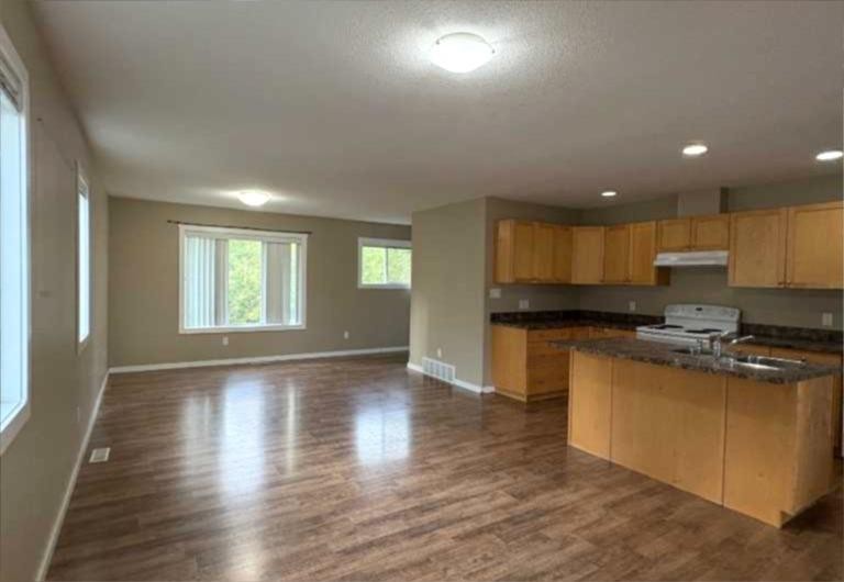 









11304


91

Street,
Peace River,




AB
T8S 1P7

