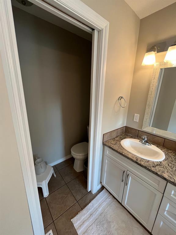 









4417


52A

Street,
Grimshaw,




AB
T0H1W0

