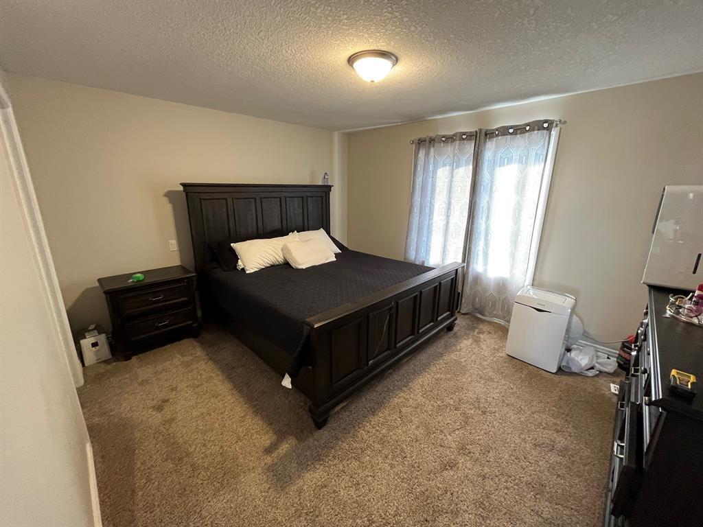 









4417


52A

Street,
Grimshaw,




AB
T0H1W0

