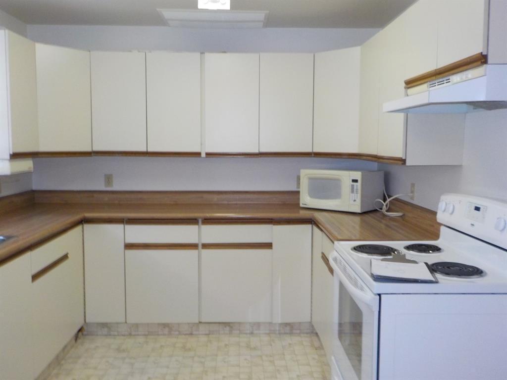 









10419


98 Str.

,
Fairview,




AB
T0H 1L0

