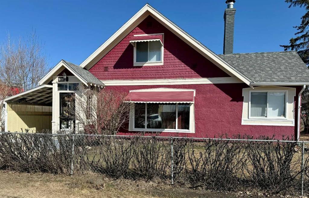 









103 Centre


Street

,
McLennan,




AB
T0H 2L0


