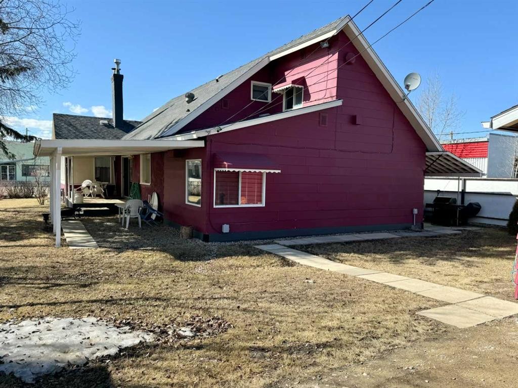 









103 Centre


Street

,
McLennan,




AB
T0H 2L0

