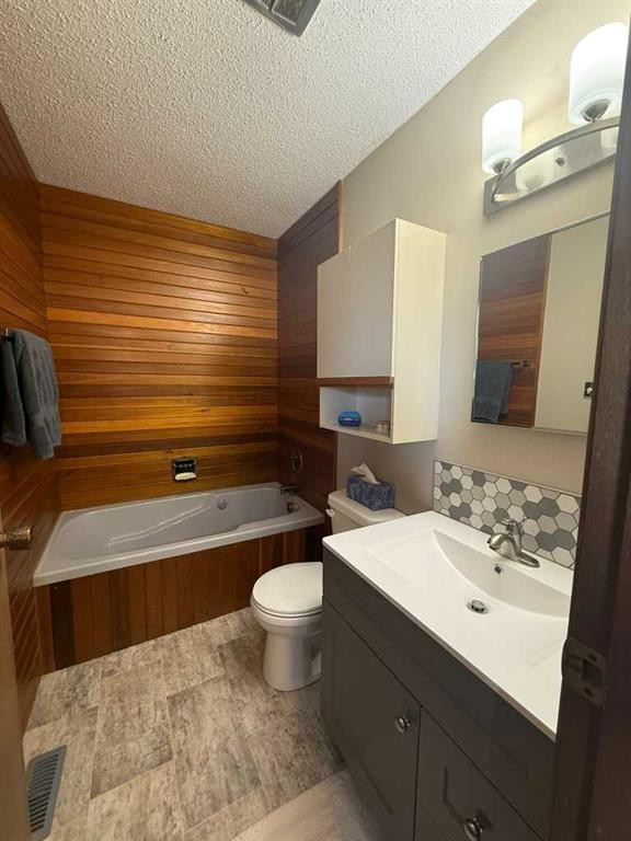 









74006


749

Highway,
High Prairie,




AB
T0G 1E0

