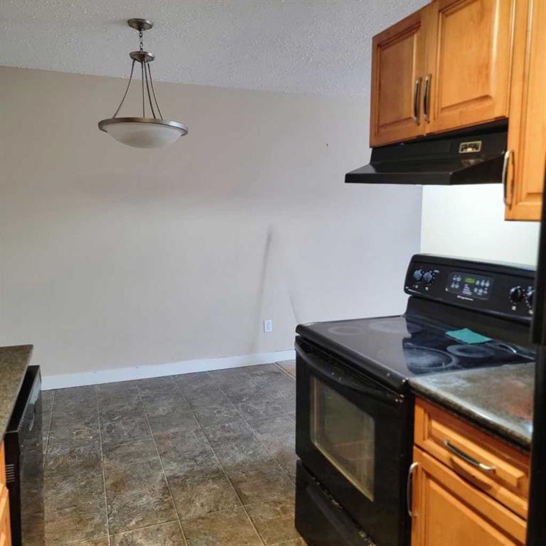 









9005


99

Street, 102,
Peace River,




AB
T8S1H1

