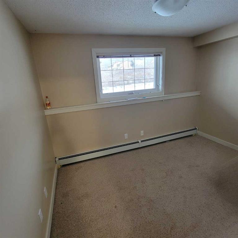 









9005


99

Street, 102,
Peace River,




AB
T8S1H1

