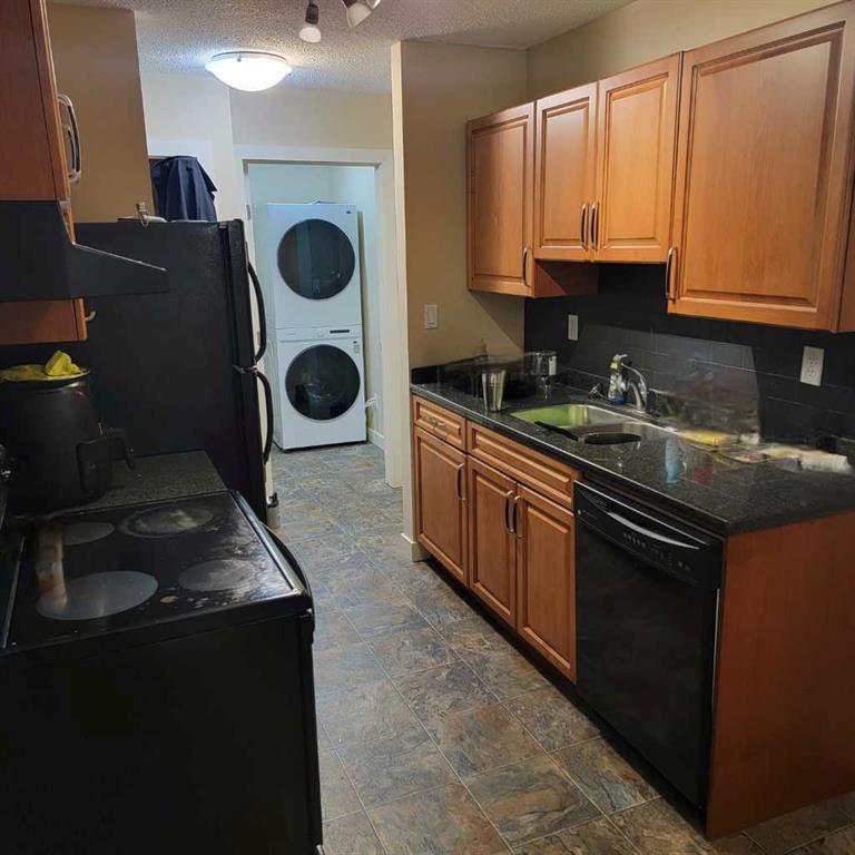 









9005


99

Street, 102,
Peace River,




AB
T8S1H1

