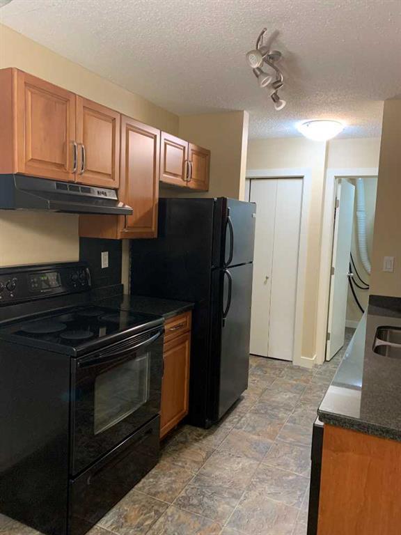 









9005


99

Street, 102,
Peace River,




AB
T8S1H1

