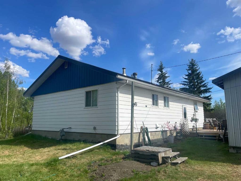 









842048


RGE RD 51

,
Rural Clear Hills County,




AB
T0H 2A0

