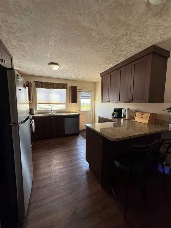 









5117


55

Avenue,
High Prairie,




AB
T0G 1E0

