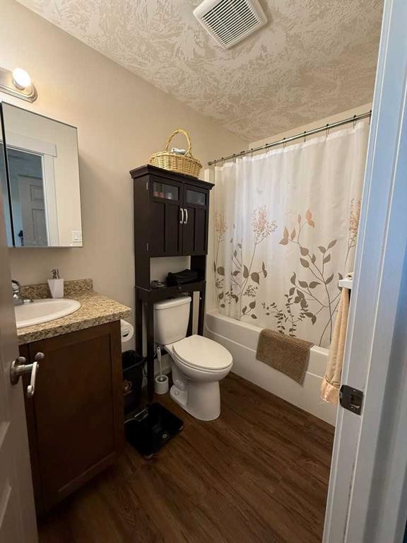 









5117


55

Avenue,
High Prairie,




AB
T0G 1E0

