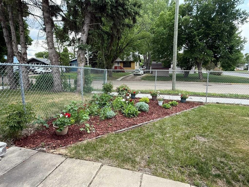 









4844


57

Avenue,
High Prairie,




AB
T0G 1E0

