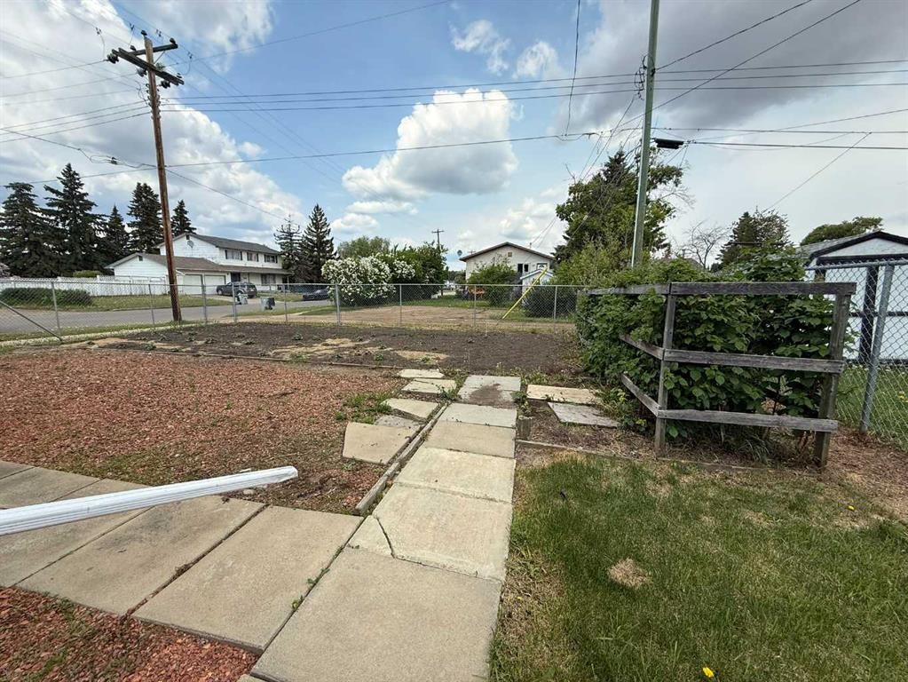 









4844


57

Avenue,
High Prairie,




AB
T0G 1E0


