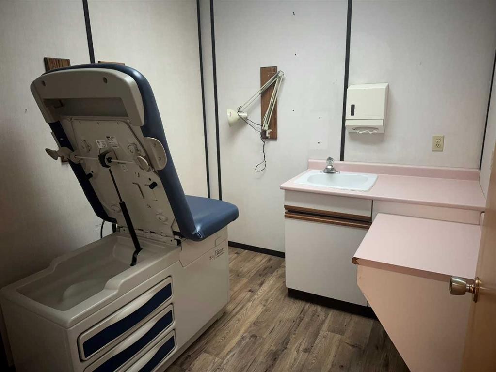 









5010


54

Avenue,
Grimshaw,




AB
T0H 1W0

