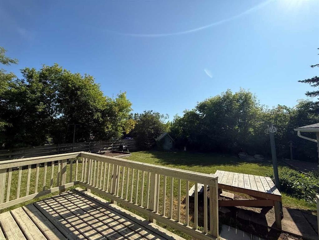 









5533


47

Street,
High Prairie,




AB
T0G1E0

