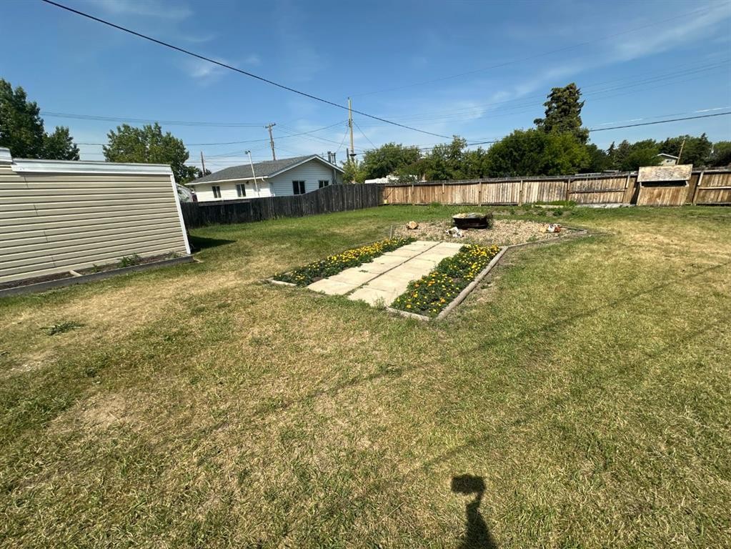 









4718


49

Avenue,
Grimshaw,




AB
T0H 1W0


