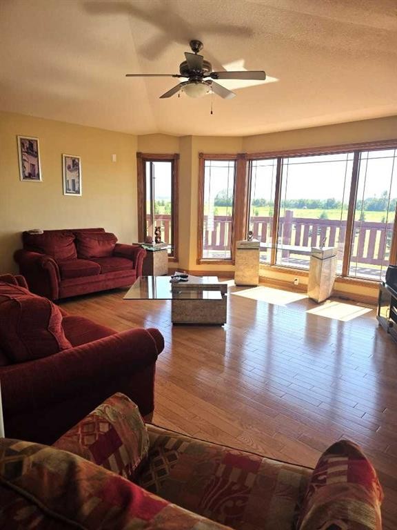 









163


Range Road

, 16308,
High Prairie,




AB
T0G 1E0

