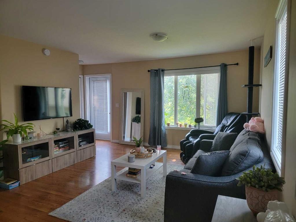 









11306


91

Street,
Peace River,




AB
T8S 1S6

