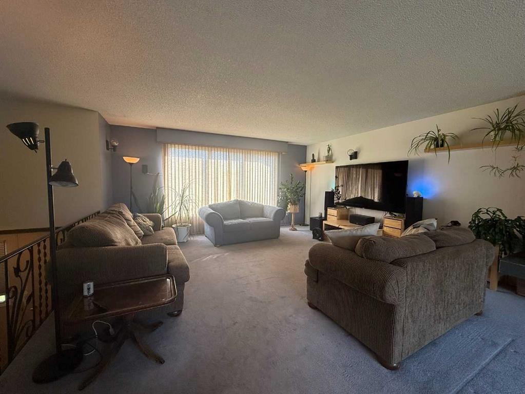 









4334


53

Avenue,
High Prairie,




AB
T0G 1E0

