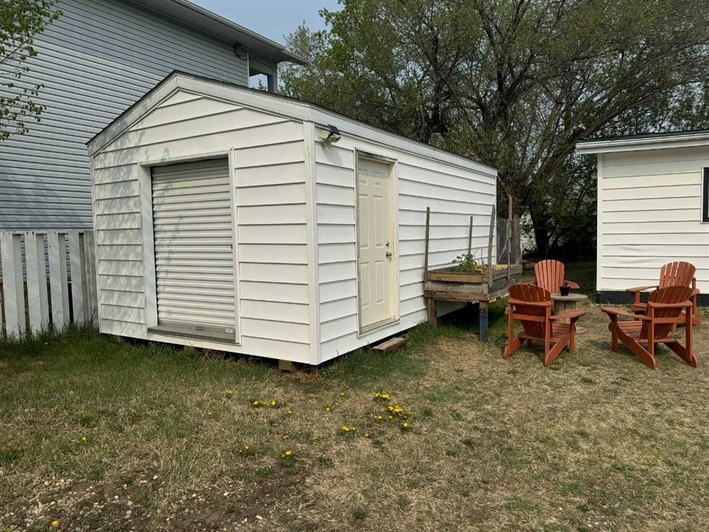 









10421


89

Street,
Peace River,




AB
T8S 1N9

