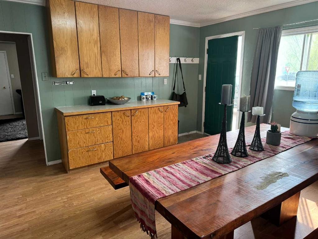 









10421


89

Street,
Peace River,




AB
T8S 1N9

