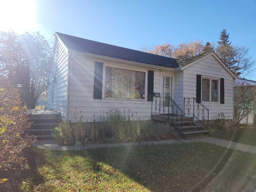 









4913-57 Ave


.

,
High Prairie,




AB
T0G 1E0

